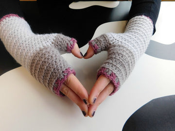 Atelier, crochet fingerless glove pattern