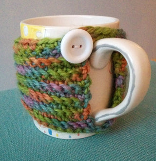 Free crochet pattern : the Spring cup cozy