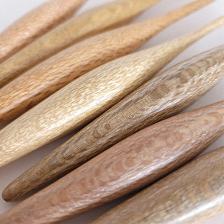 Furls Silver Oak Hooks closeup