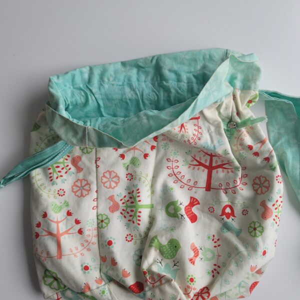 Crochet or knitting project bag with Springtime motif