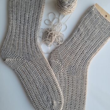 Flanken socks crochet pattern by ACCROchet